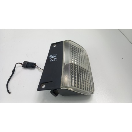 TRAFIC II VIVARO A LIFT LAMPA TYŁ LEWA W NAROŻNIK