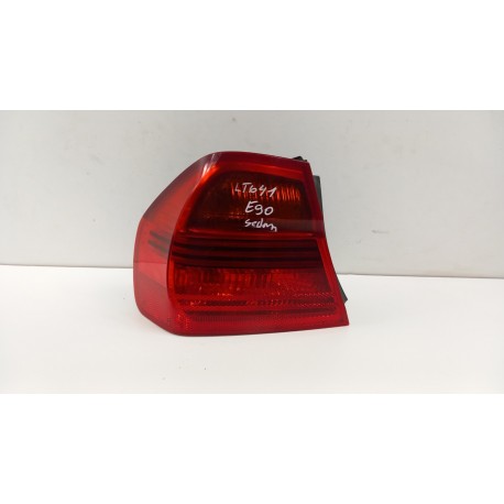 BMW 3 E90 SEDAN LAMPA TYŁ LEWA