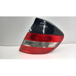 MERCEDES CLC W203 HB LAMPA TYŁ PRAWA