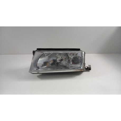 SKODA OCTAVIA I LAMPA PRZÓD LEWA EU