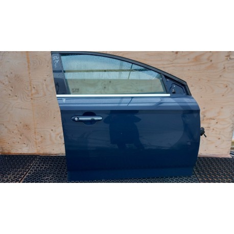 FORD MONDEO MK4 DRZWI PRZÓD PRAWY A8