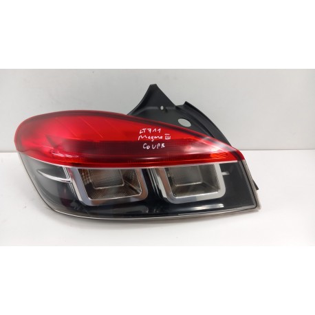 RENAULT MEGANE III HB LAMPA TYŁ LEWA W KLAPĘ