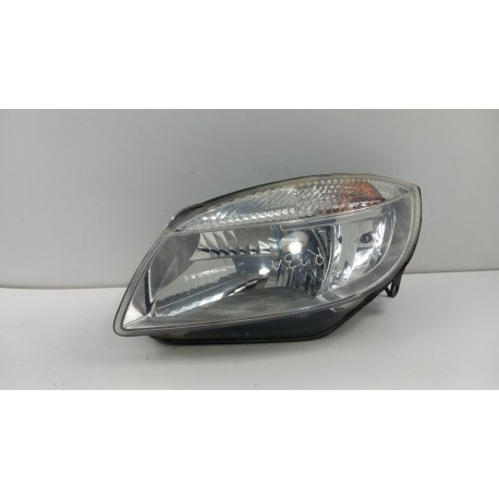 SKODA FABIA II LAMPA PRZÓD LEWA