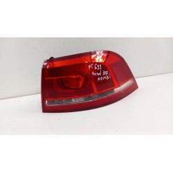 VW PASSAT B7 KOMBI LAMPA TYŁ PRAWA