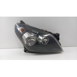 OPEL ASTRA H LAMPA PRZÓD PRAWA