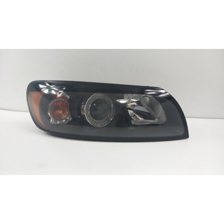 VOLVO C30 EU LAMPA PRZÓD PRAWA SOCZEWKA