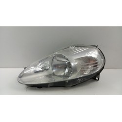 FIAT GRANDE PUNTO LAMPA PRZÓD LEWA USZKODZONA