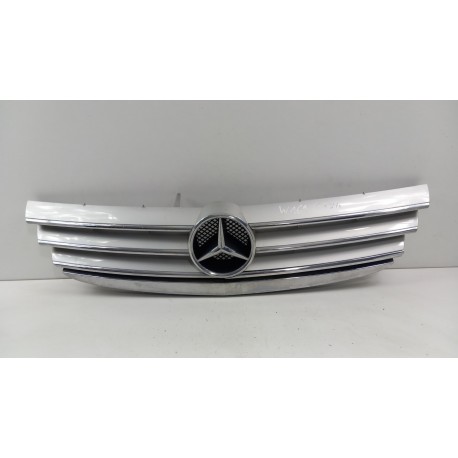 MERCEDES W169 GRILL ATRAPA DEFEKT