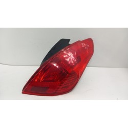 PEUGEOT 308 T7 HB LAMPA TYŁ PRAWA