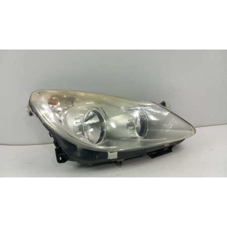 OPEL CORSA D LAMPA PRZÓD PRAWA