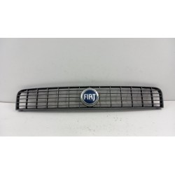 FIAT GRANDE PUNTO ATRAPA GRILL