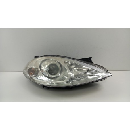 MERCEDES EU W169 LAMPA PRZÓD PRAWA SOCZEWKA