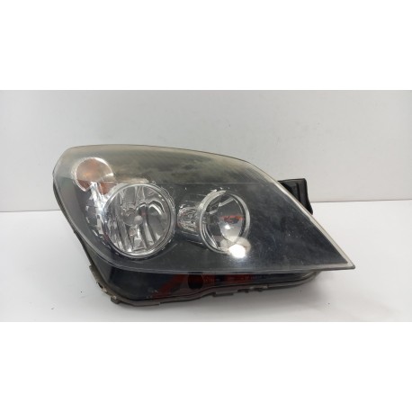 OPEL ASTRA H LAMPA PRZÓD PRAWA