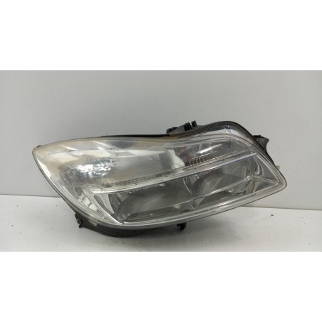 OPEL INSIGNIA A LAMPA PRZÓD PRAWA