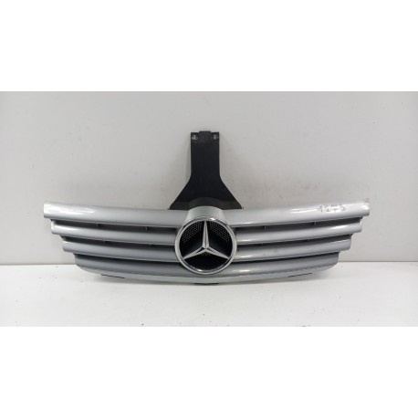 MERCEDES W203 COUPE LIFT ATRAPA GRILL C775