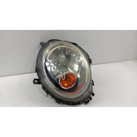 MINI COOPER R56 LAMPA PRZÓD PRAWA