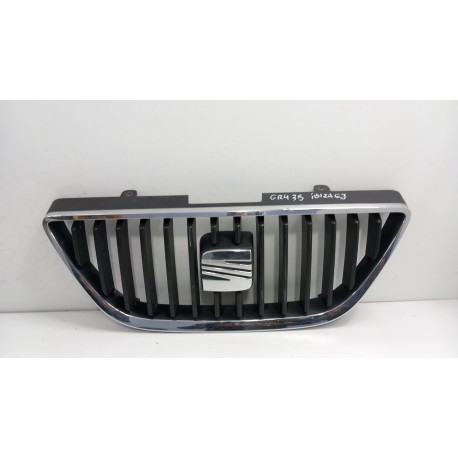 SEAT IBIZA 6JGRILL ATRAPA