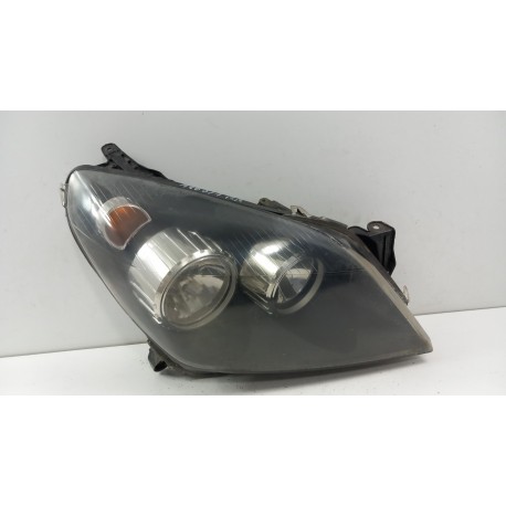 OPEL ASTRA H LAMPA PRZÓD PRAWA