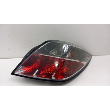 OPEL ASTRA H HB 5D LAMPA TYŁ PRAWA