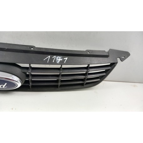 FORD FOCUS MK2 LIFT ATRAPA GRILL