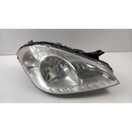 MERCEDES A W169 LIFT LAMPA PRZÓD PRAWA