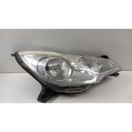 CITROEN C3 II LAMPA PRZÓD PRAWA