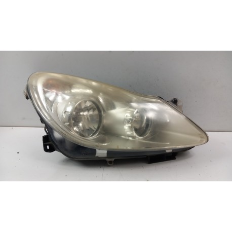 OPEL CORSA D LAMPA PRZÓD PRAWA