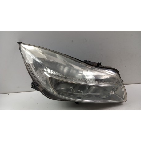 OPEL INSIGNIA A LAMPA PRZÓD PRAWA