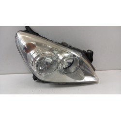 OPEL ASTRA H LAMPA PRZÓD PRAWA