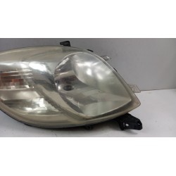 TOYOTA YARIS II LAMPA PRZÓD PRAWA