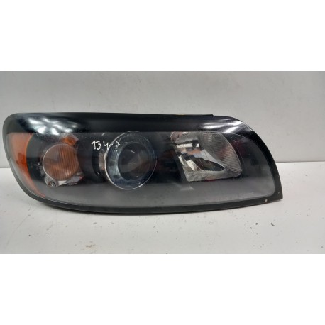 VOLVO C30 LAMPA PRZÓD PRAWA EU XENON SOCZEWKA