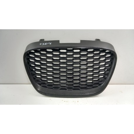 SEAT LEON II LIFT ATRAPA GRILL