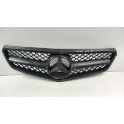 MERCEDES W204 ATRAPA GRILL AMG