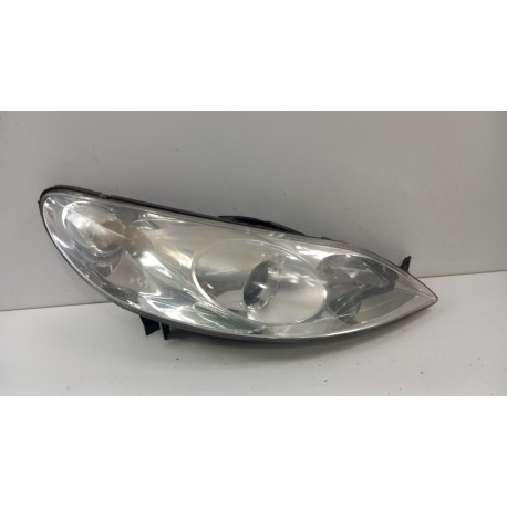 PEUGEOT 407 LAMPA PRZÓD PRAWA SOCZEWKA