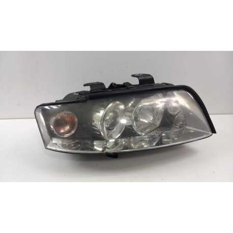 AUDI A4 B6 LAMPA PRZÓD PRAWA SOCZEWKA