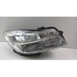 OPEL INSIGNIA A LAMPA PRZÓD PRAWA