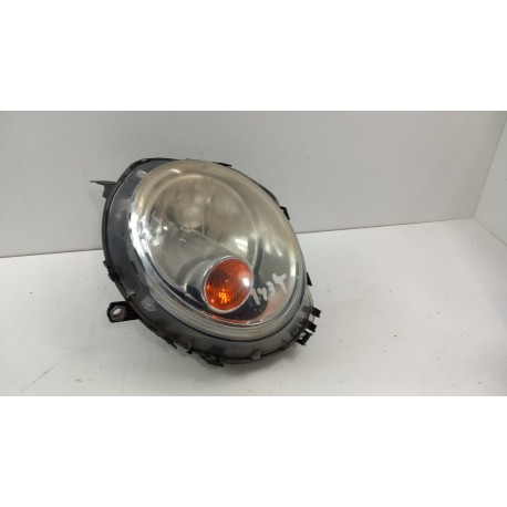 MINI COOPER R56 LAMPA PRZÓD PRAWA