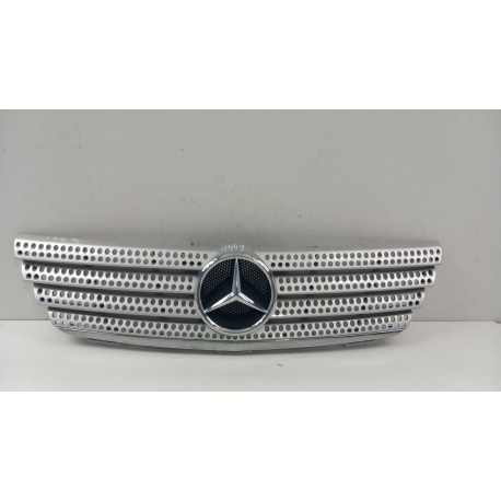 MERCEDES C KLASA W203 LIFT COUPE ATRAPA GRILL C755