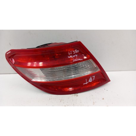 MERCEDES W204 SEDAN LAMPA TYŁ LEWA