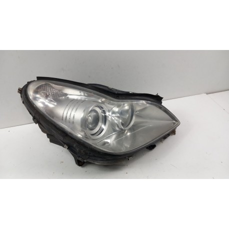 MERCEDES CLS W219 LAMPA PRZÓD PRAWA EU SOCZEWKA