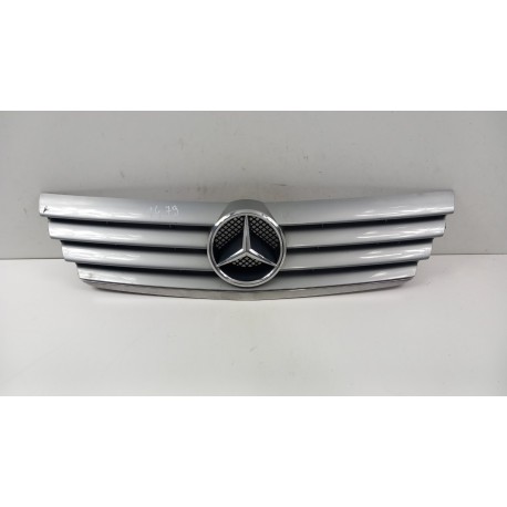 MERCEDES C KLASA W203 LIFT SEDAN ATRAPA GRILL