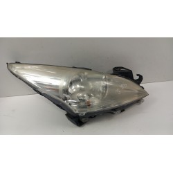 PEUGEOT 5008 I LAMPA PRZÓD PRAWA