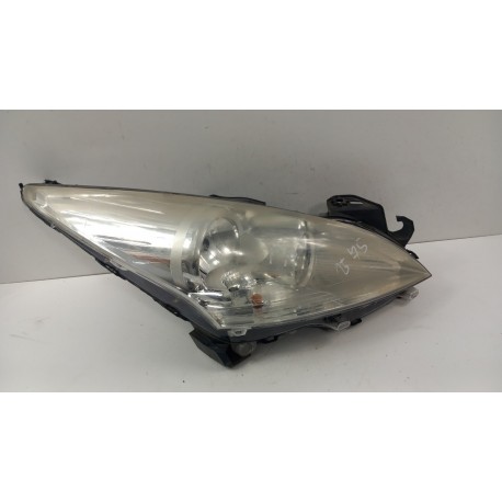 PEUGEOT 5008 I LAMPA PRZÓD PRAWA