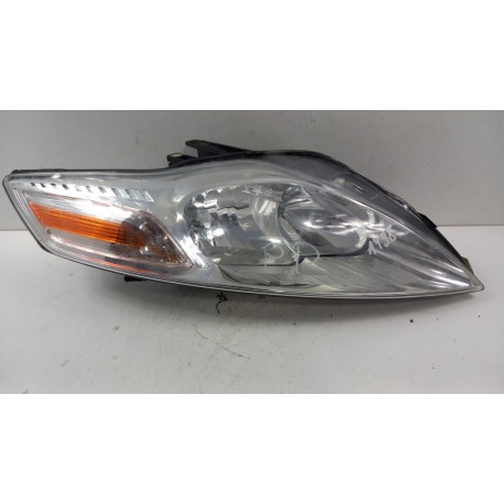 FORD MONDEO MK4 LAMPA PRZÓD PRAWA