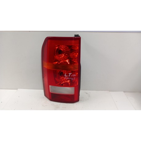LAND ROVER DISCOVERY III L319 LAMPA TYŁ LEWY