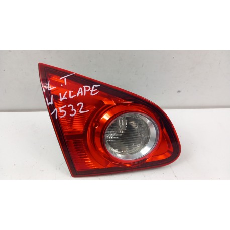 NISSAN QASHQAI J10 LAMPA TYŁ LEWA W KLAPĘ