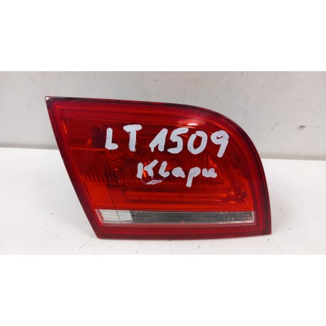 AUDI A3 8P 5D SPORTBACK LAMPA TYŁ LEWA W KLAPĘ