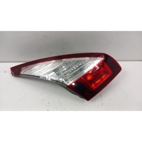 RENAULT MEGANE III HB LAMPA TYŁ LEWA W KLAPĘ