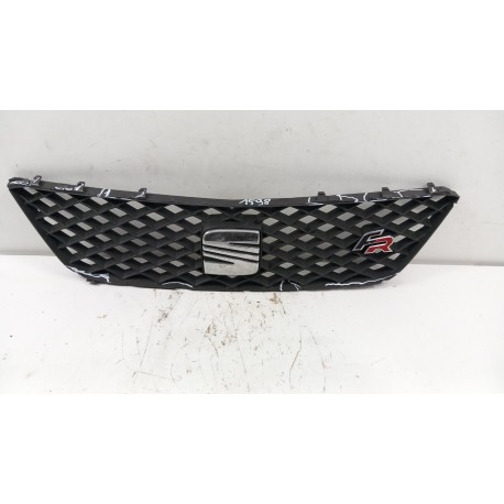 SEAT IBIZA 6J FR LIFT ATRAPA GRILL