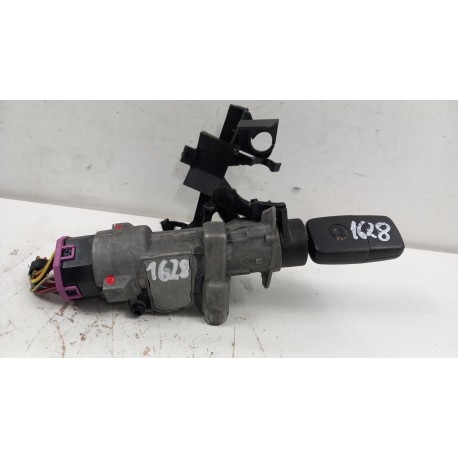 VW PASSAT B5 LIFT STACYJKA Z KLUCZYKIEM 4B0905851